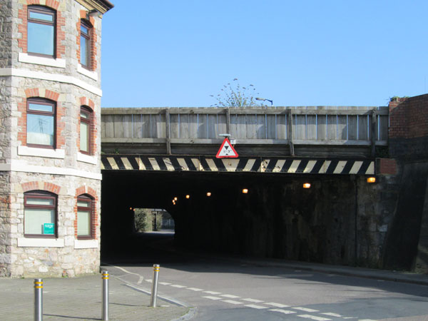 Main Line bridge in Quay Road